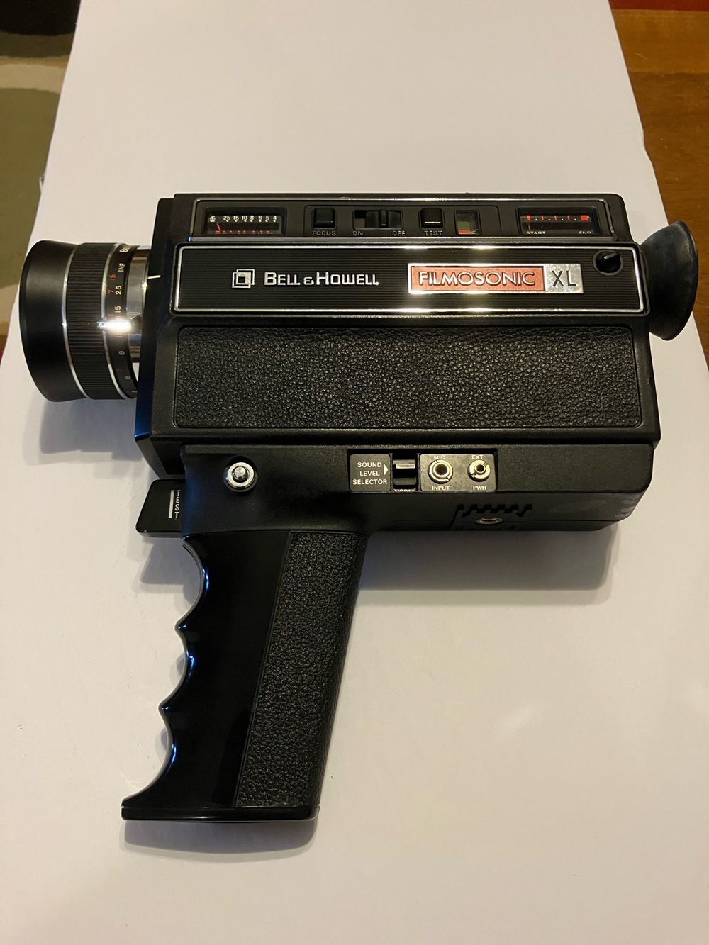 Bell & Howell Super 8 Camera
Filmosonic XL for Parts or Prop